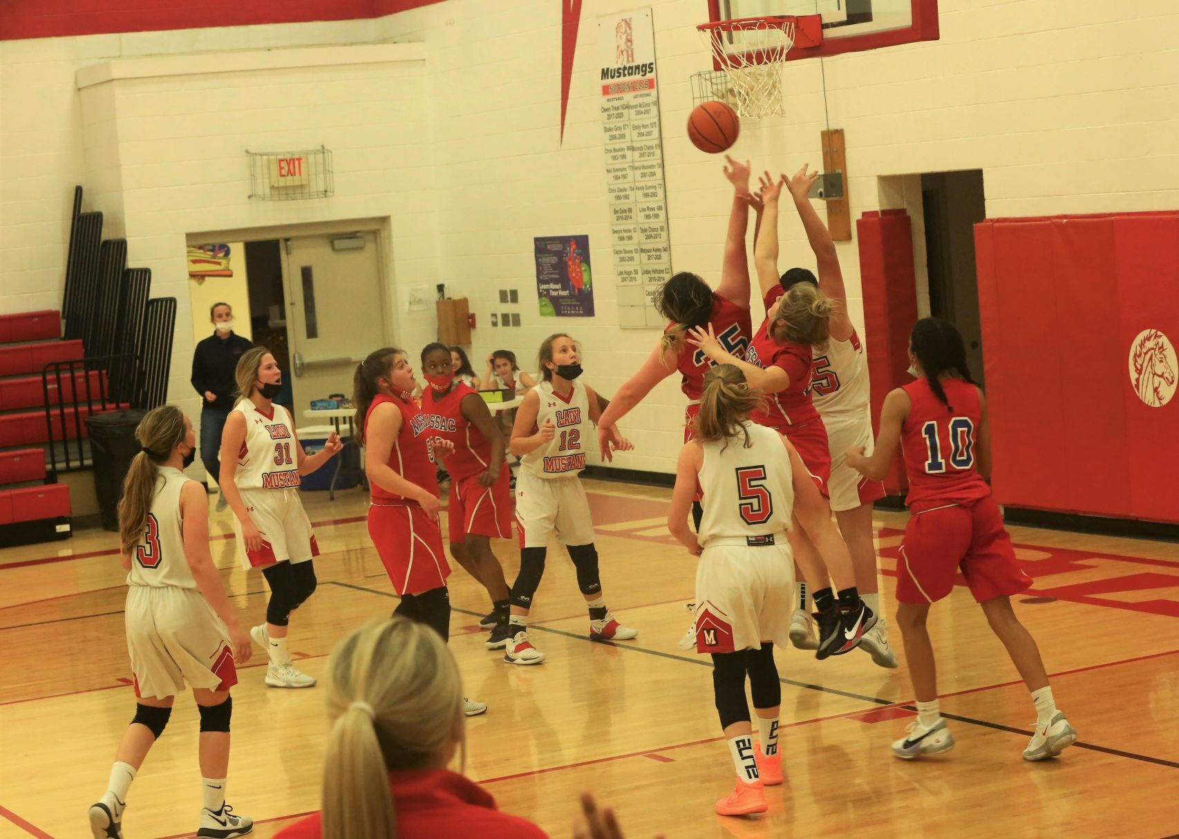 METSPTS-04-08-21 MJHS GIRLS BBALL V NEW SIMPSON HILL_PHOTO 2